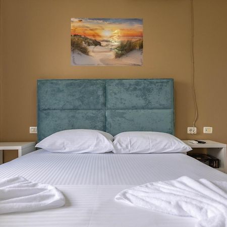 Central Garden Residence Sofia - Free Parking Ksamil Kültér fotó