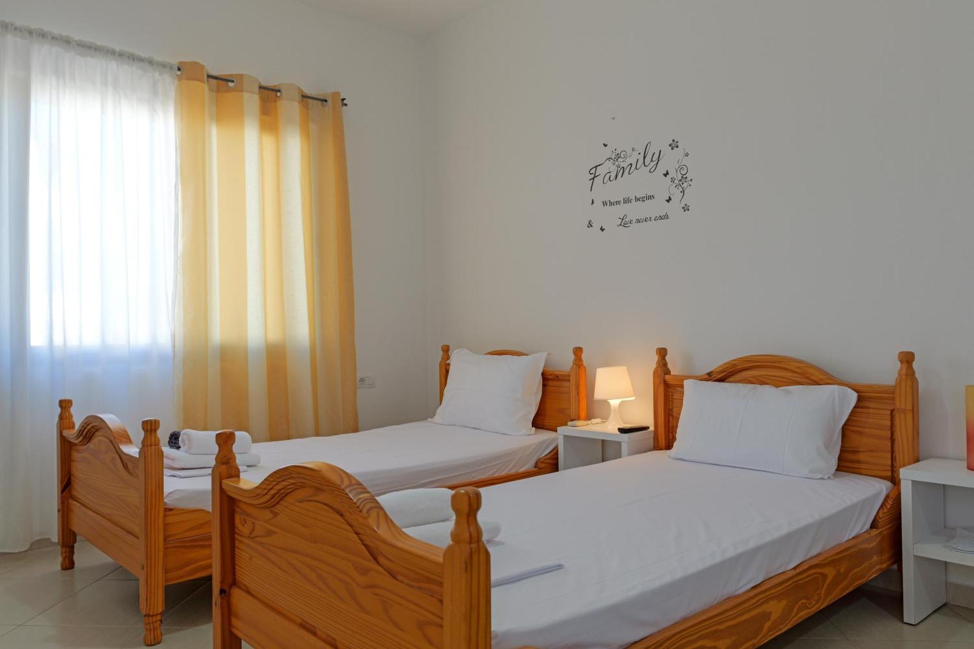 Central Garden Residence Sofia - Free Parking Ksamil Kültér fotó