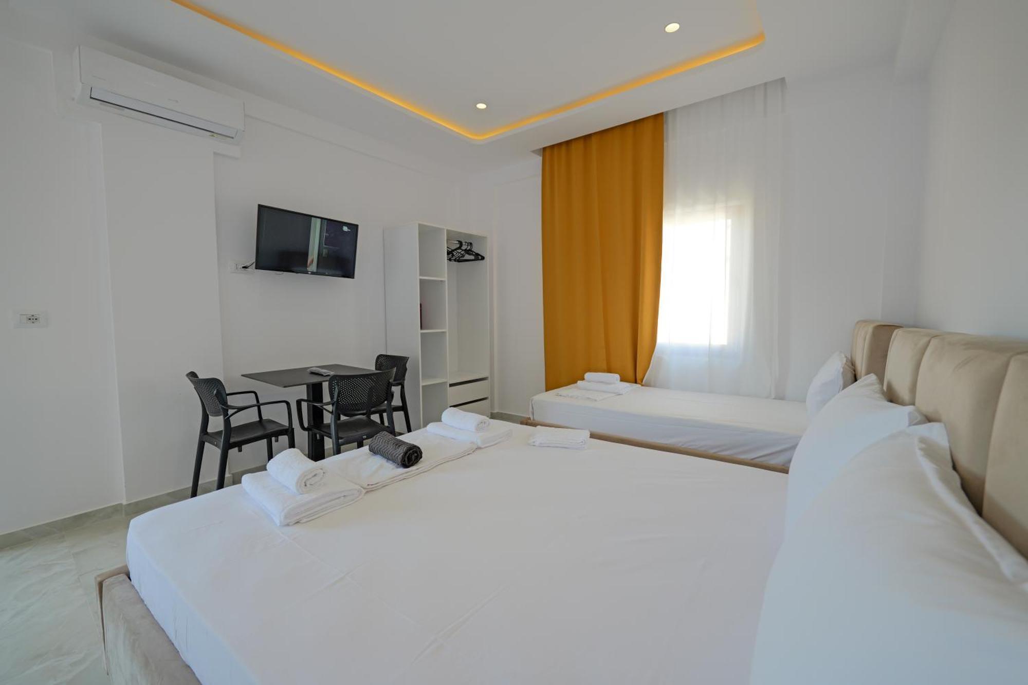 Central Garden Residence Sofia - Free Parking Ksamil Kültér fotó