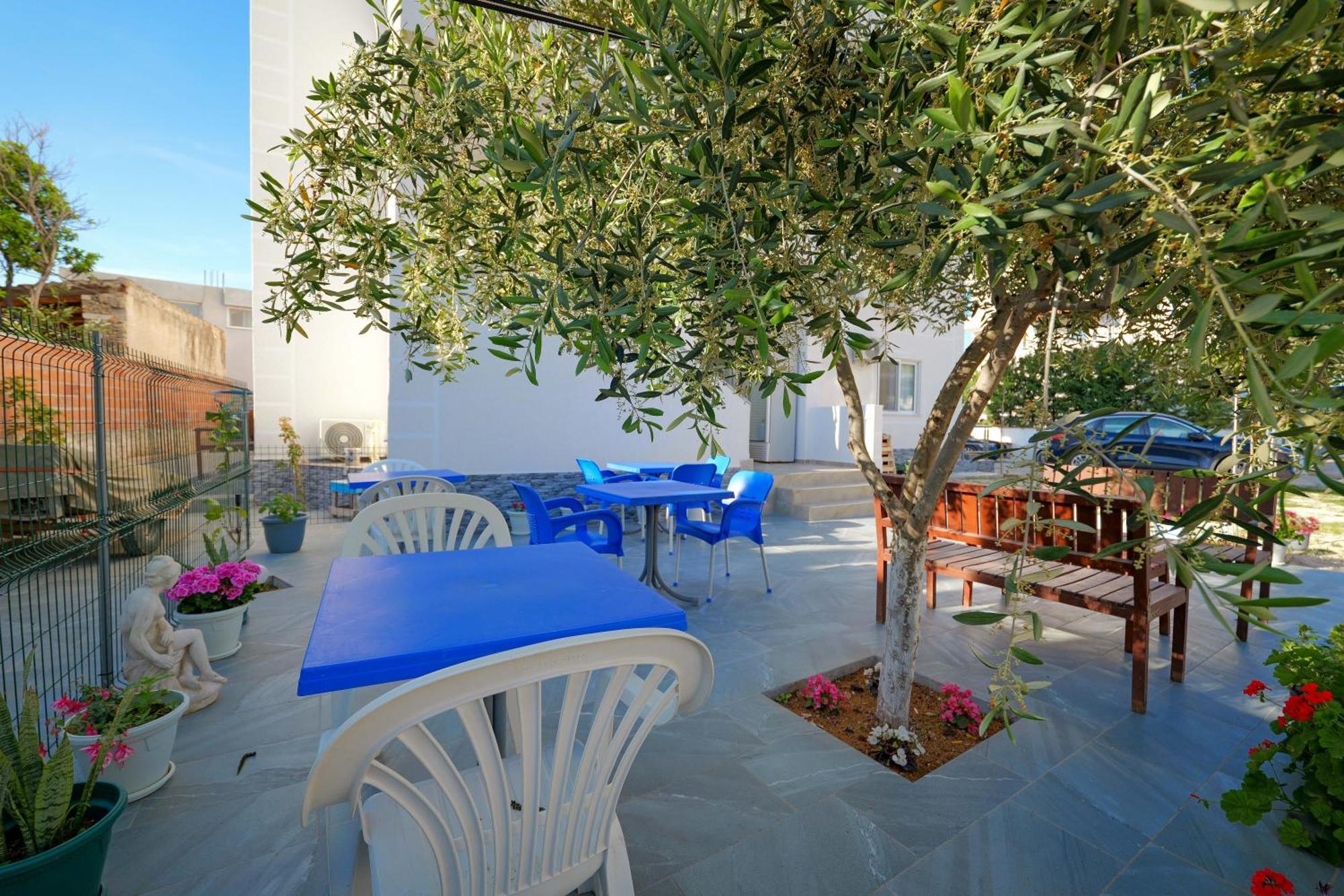 Central Garden Residence Sofia - Free Parking Ksamil Kültér fotó