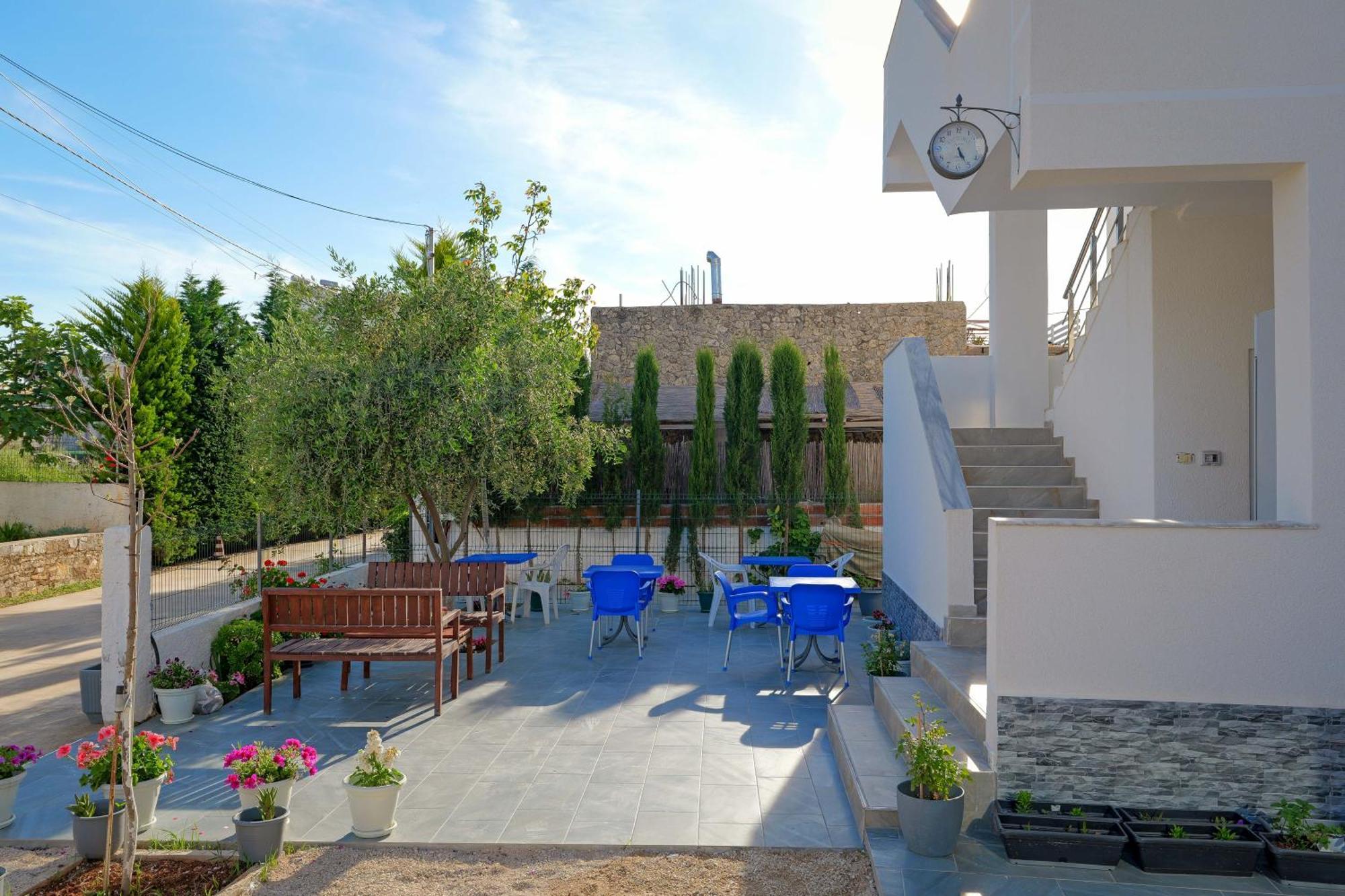 Central Garden Residence Sofia - Free Parking Ksamil Kültér fotó