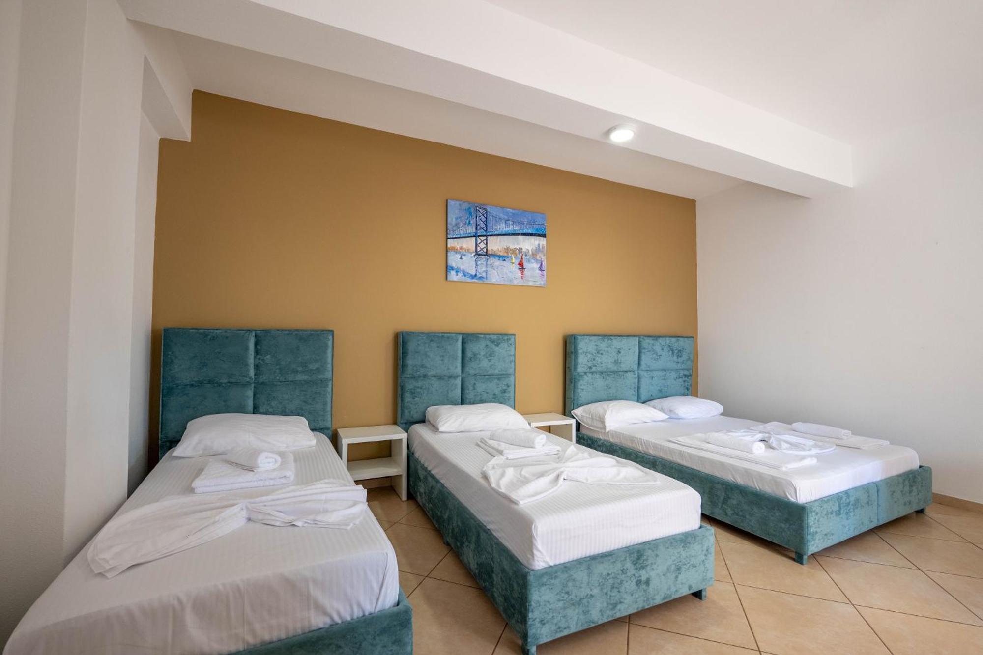 Central Garden Residence Sofia - Free Parking Ksamil Kültér fotó