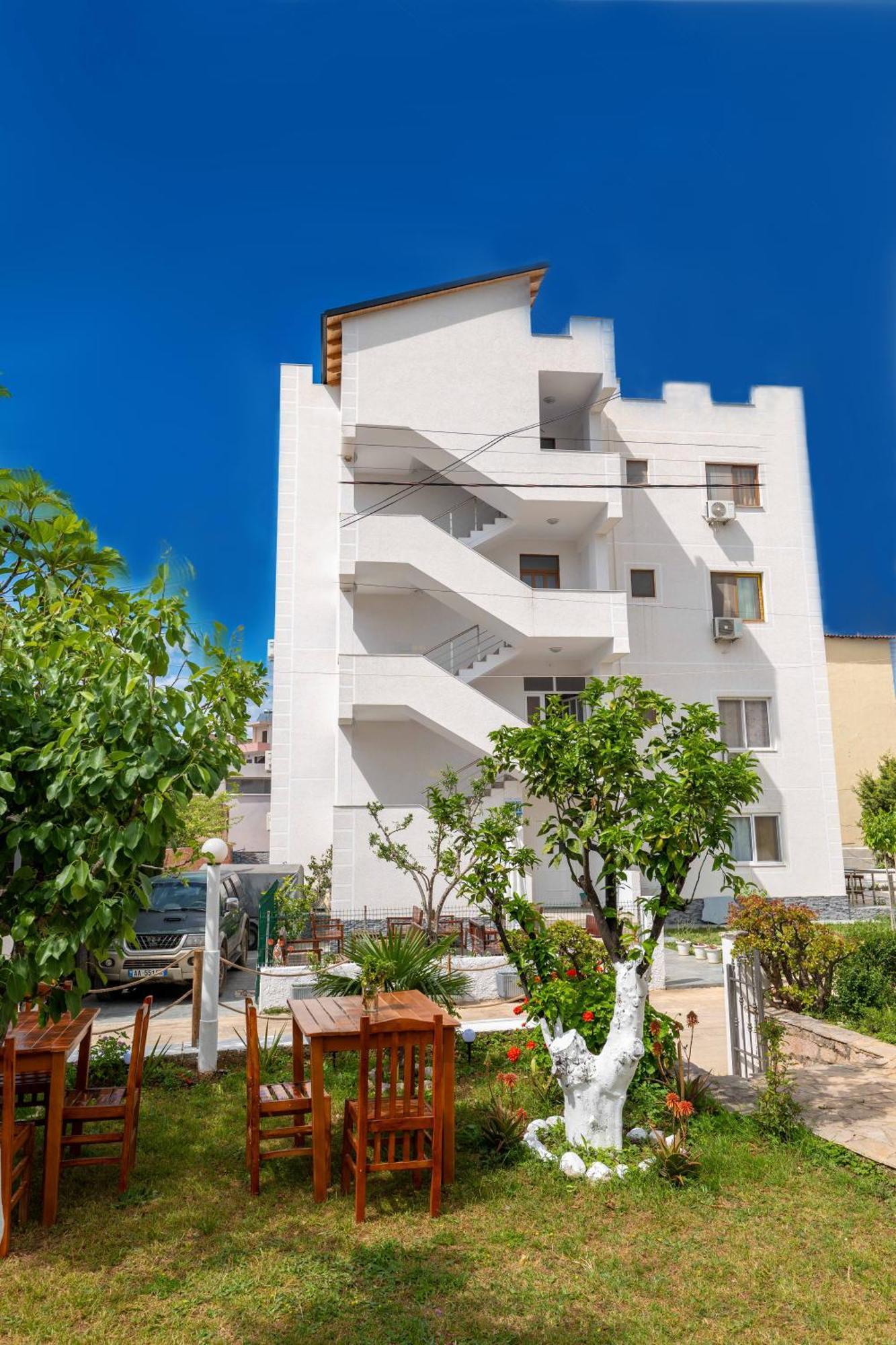 Central Garden Residence Sofia - Free Parking Ksamil Kültér fotó